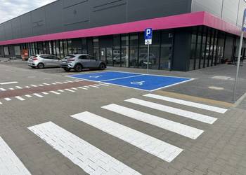 Oznakowanie poziome i pionowe | Malowanie parkingów | Linie drogowe | Znaki