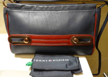 Tommy Hilfiger torebka ze skóry naturalnej.