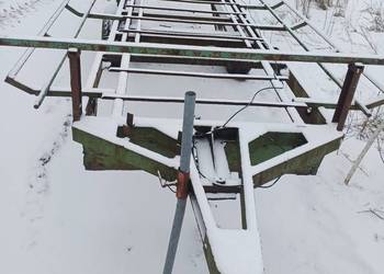 Przyczepa laweta do bel słomy siana