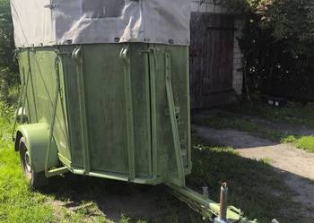 Koniowóz, przyczepa do przewozu zwierząt