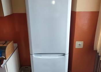 Lodówka Chłodziarko - zamrażarka Indesit
BAN 34 P 200x60x65,5 biała