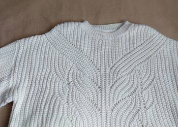 Damski ecri sweter