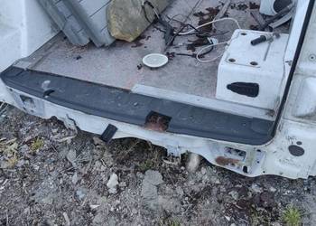 PAS TYLNY TYŁ PODŁOGA BAGAŻNIKA ĆWIARTKA FIAT DOBLO II