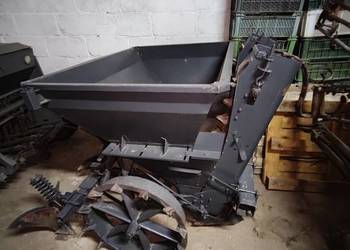 Sadzarka do ziemniaków s211