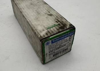 Telemecanique XS8 C40PC440 Czujnik indukcyjny