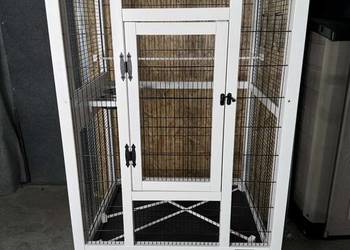 Syndyk sprzeda wolierę dla ptaków KERB