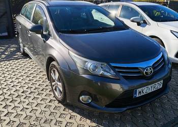 Toyota Avensis kombi 2012r lift 1.8 gaz LPG klimatyzacja alufelgi skóra