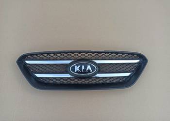 KIA CARENS III GRILL ATRAPA EMBLEMAT