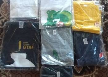 T-shirty