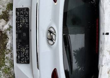 Hyundai kona klapa bagażnika tylna kompletna klapa z wiązką kamera Biała