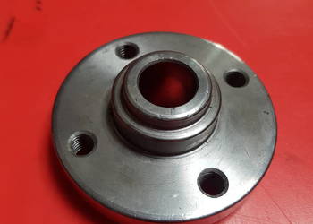 50406110 Piasta koła pompy wody  URSUS C360