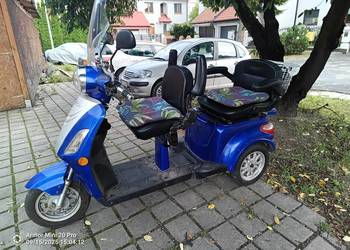 Trójkołowiec inwalidzki dwuosobowy elektryczny