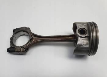 Toyota Yaris III 1.5 H HYBRID TŁOK KORBOWÓD 1NZ