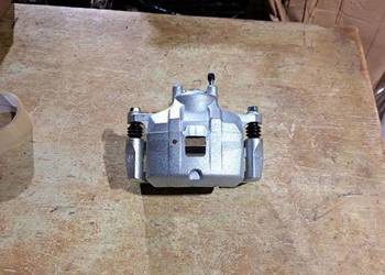 Zacisk hamulcowy przedni prawy 1651761480 Opel Zafira Life