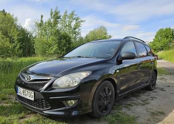 Hyundai i30 CW 1.4 2011r. przebieg 176 000km
