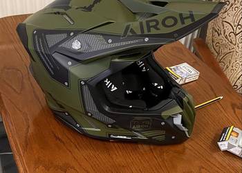 Kask enduro Airoh Twist 3 w kolorze wojskowej zieleni