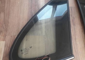 Szyby tylne Opel Vectra B Lift sedan z wersji Elegance