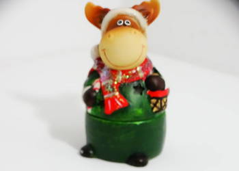 Zimowa figurka – lampion porcelanowy – dekoracja świąteczna