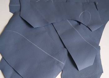 Skóra (300 g) Licowa Włoska duże, średnie i małe kawałki Niebieski