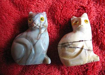 Kot - malutki kotek - figurka z kamienia - 3,5 x 2,7 x 1,2 cm