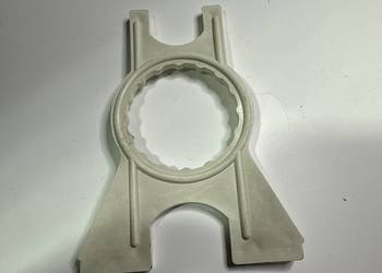 klucz do odpływu brodzika