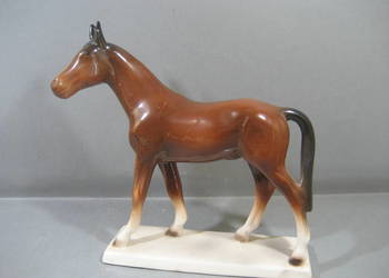 Figurka Porcelanowa Kon Hartwig and Co. Figurka Porcelanowa Kon Hartwig and Co.