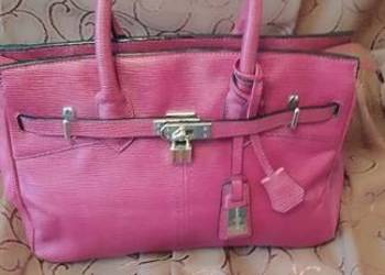 Torebka damska do ręki.