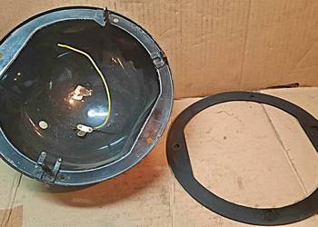 Obudowa lampy przedniej  z uszczelką ZELMOT Żuk  Warszawa z lat PRL
