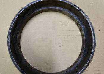 Oprawa uszczelniacza piasty Fortschritt ZT - przód