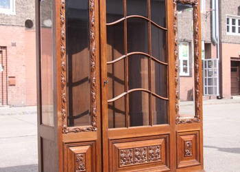 Przepiękna zgrabna biblioteczka witrynka z końca XIX wieku