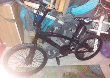 Sprzedam BMX nowy lakier do wymiary tylko dwie koronki łożyska na przedniej