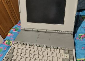 Sprzedam stary laptop dla kolekcjonera