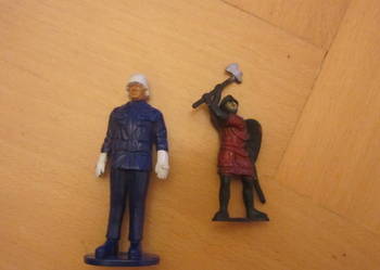 żołnierzyki,figurki,  autko Wader,