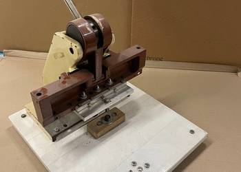 OK-1, prasa kaletnicza, zagniatarka nitów