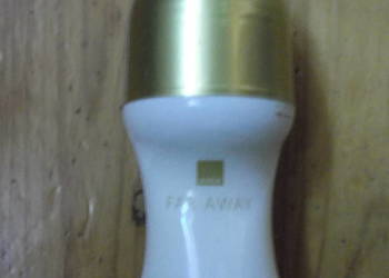 Far Away Dezodorant antyperspiracyjny w kulce Avon