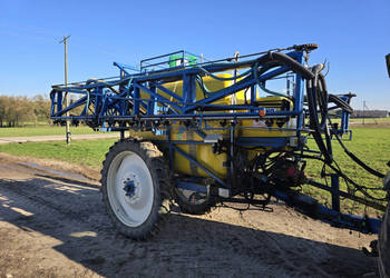 Opryskiwacz ciągany DELVANO TRE 2500 (2500 L )