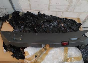 BMW e65 plastik klapy bagażnika lift