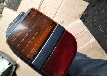 LAMPA TYLNA PRAWA  MITSUBISHI SPACE WAGON