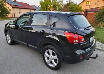 Nissan qashquai 2.0 z Gazem,141koni,6 skrzynia,hak,klima sprawna