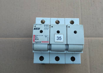 Legrand Rozłącznik bezpiecznikowy R 303 35 A 3P