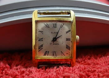 Vintage Slava 17 Jewels – Klasyczna "Kostka" ZSRR – Pozłacana AU10 Sprawny