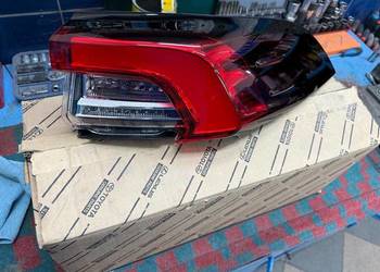 NOWA ORYGINALNA LAMPA PRAWA TYŁ TOYOTA COROLLA E21 E210 LED