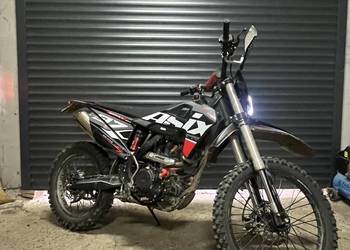 Cross Asix xt 97 4t 300 /600km /31mth Nowa opona tył