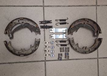 Lexus RX II szczęki samoregulator TRW RX 400h 2007r. 174 tys. km. na części