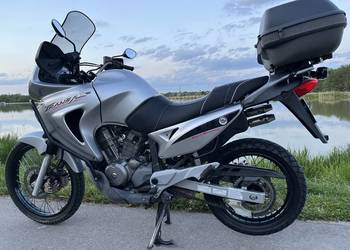 Sprzedam Hondę XL 650V Transalp. Przebieg 39 500 km.