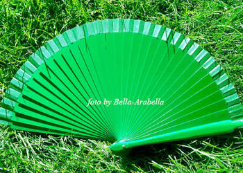 kieszonkowe wachlarze hiszpańskie do DUSZNYCH pomieszczeń