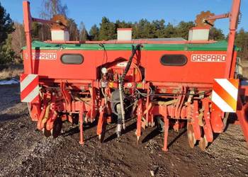 Siewnik do kukurydzy Gaspardo 6 rządkowy