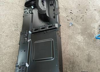 Nadkole i podłoga nissan Navara np 300 d23 pr