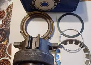 Łożysko wyciskowe sprzęgła Scania 3  3100008021  Sachs