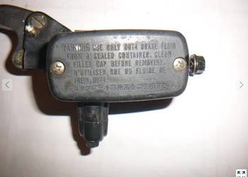 pompka zbiorniczek sprzęgła Honda PC 800 Pacific pompka zbiorniczek sprzęgła Honda PC 800 Pacific